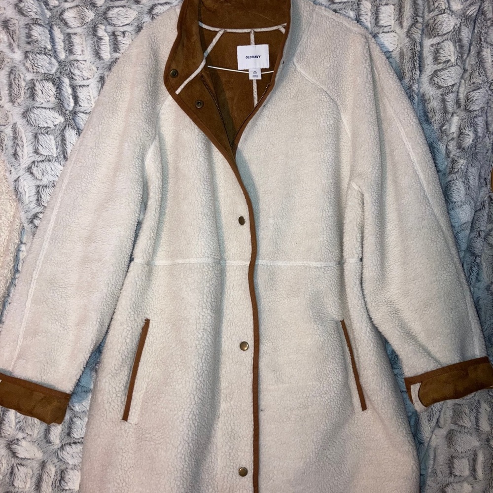 Cozy Old Navy jacket barely worn!!